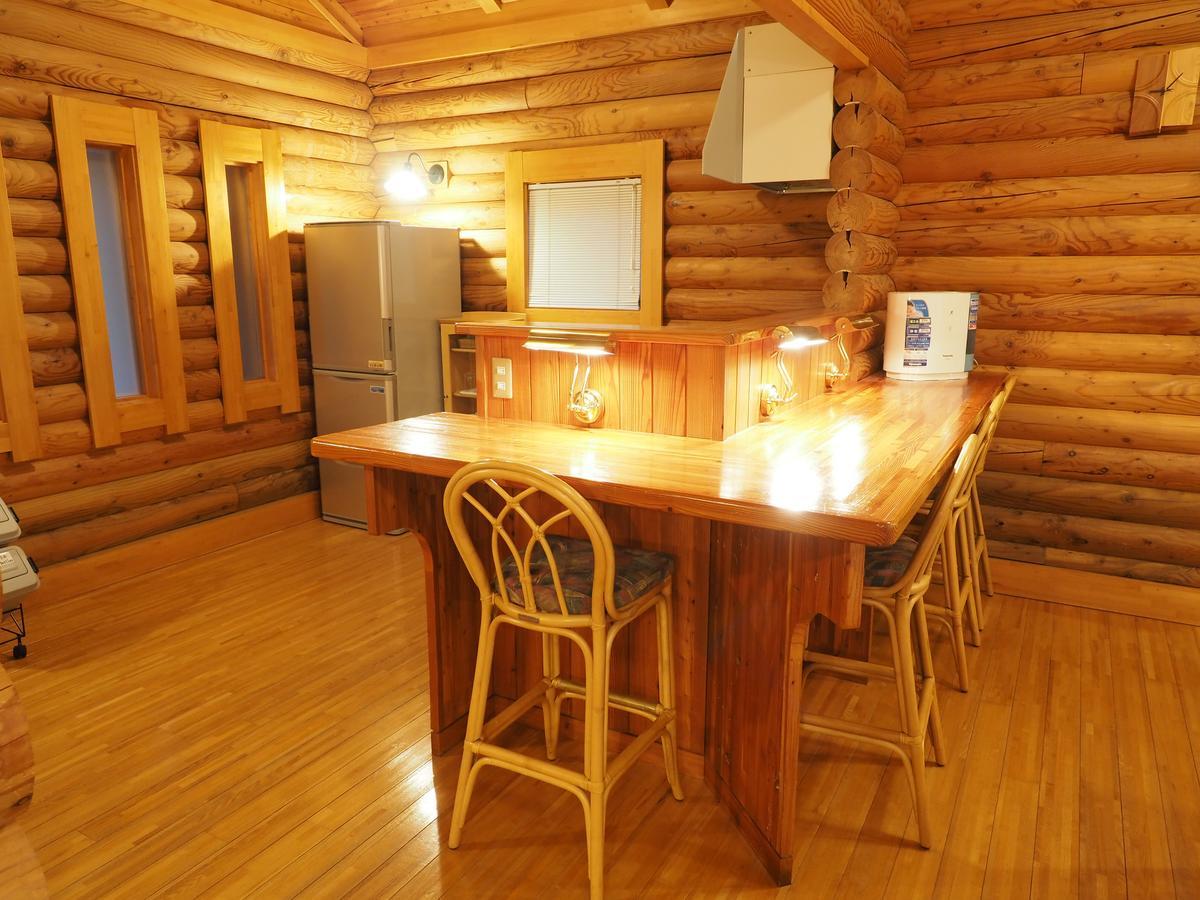 Log Hotel Larch Lake Kanayama Minamifurano Quarto foto